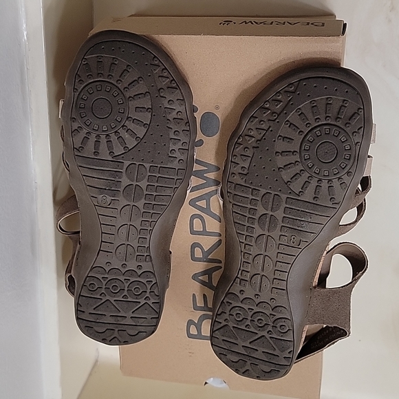 EUC BEARPAW Meri II Strappy Ankle Strap Sandal Size 8 - Picture 5 of 8
